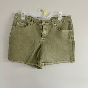 *Bundle 3 items for $6!!*  Denim Shorts